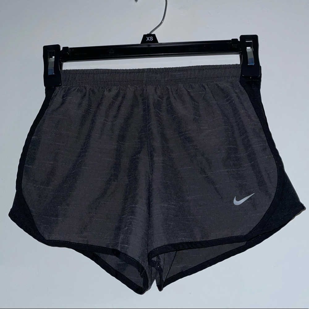 grey kids (m) nike shorts